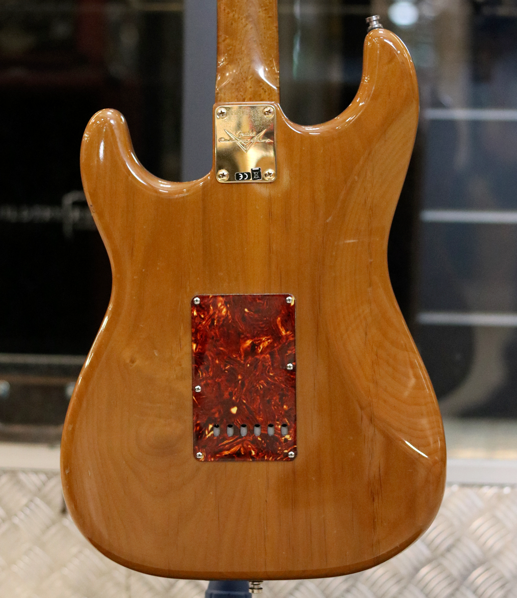 Guitarra Fender Artisan LTD Edition 9235000851 Natural Envelhecido (Semi-Novo)